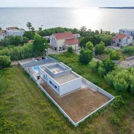 Seaside Family Friendly House With A Swimming Pool Privlaka, Zadar - 23159 *