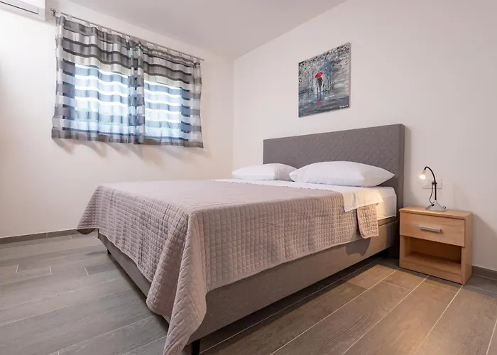 Seaside Family Friendly House With A Swimming Pool Privlaka, Zadar - 23159