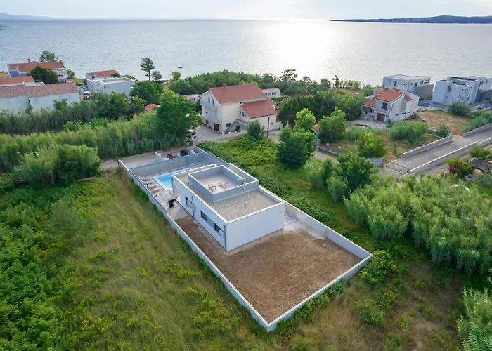Seaside Family Friendly House With A Swimming Pool Privlaka, Zadar - 23159 *